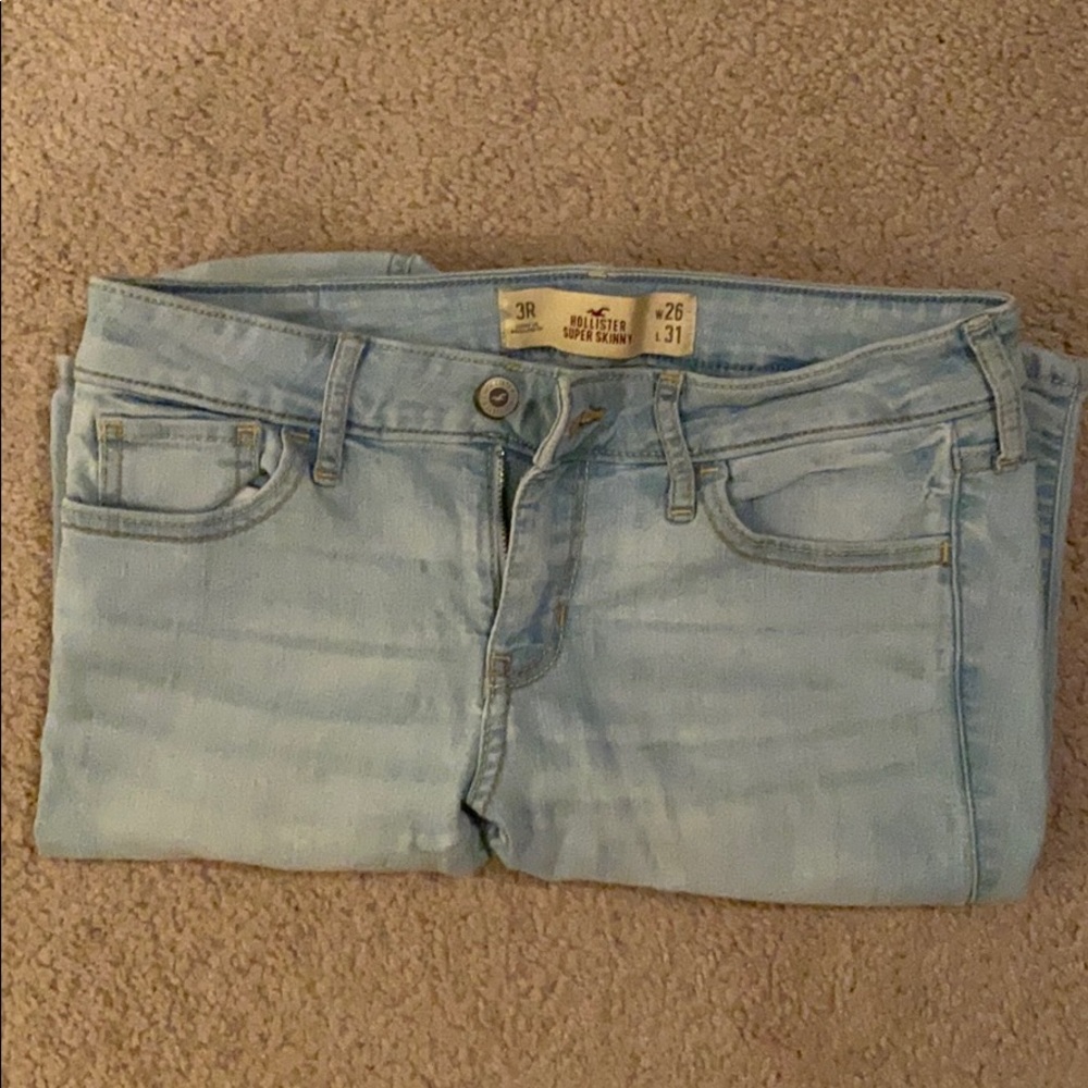 Hollister Medium-Rise Super Skinny Jeans